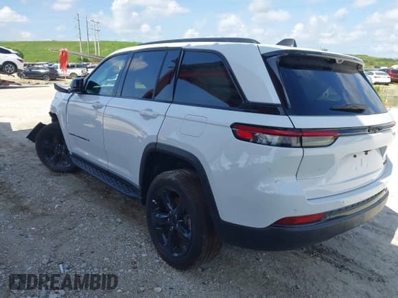 ✅ 2025 Jeep Grand Cherokee Limited • VIN: 1C4RJGBG0SC283119 • Лот: 42287401. Опубликован ранее на IAAI с пробегом 2 721 миль. Бесплатный доступ к архиву аукционных продаж из США и подробный отчёт об истории автомобиля на DreamBid. Изображение 3.