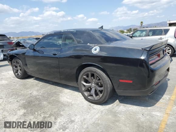 ✅ 2019 Dodge Challenger SXT • VIN: 2C3CDZAG3KH729226 • Lot: 80052195. Wystawiony na Copart z przebiegiem 74 886 mil. Bezpłatny archiwum sprzedaży aukcyjnych z USA i szczegółowy raport historii pojazdu na DreamBid. Zdjęcie 2.
