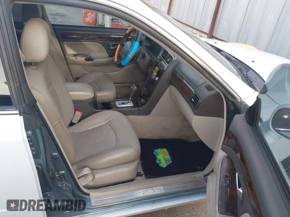 ✅ 2002 Hyundai XG L • VIN: KMHFU45E42A231664 • Лот: 43608761. Опубликован ранее на IAAI с пробегом 95 607 миль. Бесплатный доступ к архиву аукционных продаж из США и подробный отчёт об истории автомобиля на DreamBid. Изображение 5.