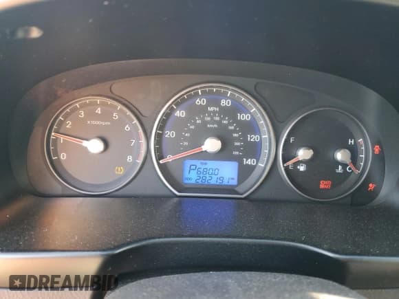 ✅ 2010 Hyundai Santa Fe GLS • VIN: 5NMSG3AB5AH344558 • Лот: 85011515. Опубликован ранее на Copart с пробегом 282 191 миль. Бесплатный доступ к архиву аукционных продаж из США и подробный отчёт об истории автомобиля на DreamBid. Изображение 9.