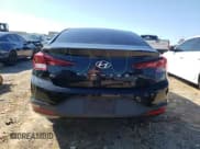 ✅ 2019 Hyundai Elantra SE • VIN: 5NPD74LF2KH475160 • Lot: 71840075. Listed on Copart with 118,091 mi. Free auction sales archive from the USA and detailed vehicle history report at DreamBid. Image 6.