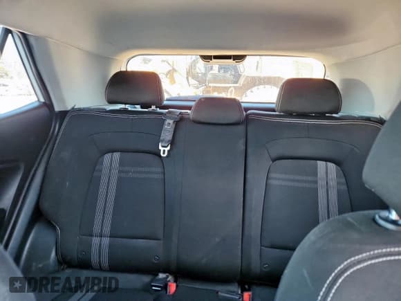 ✅ 2021 Hyundai Venue SEL • VIN: KMHRC8A39MU083668 • Лот: 92312265. Опубликован ранее на Copart с пробегом 33 782 миль. Бесплатный доступ к архиву аукционных продаж из США и подробный отчёт об истории автомобиля на DreamBid. Изображение 10.