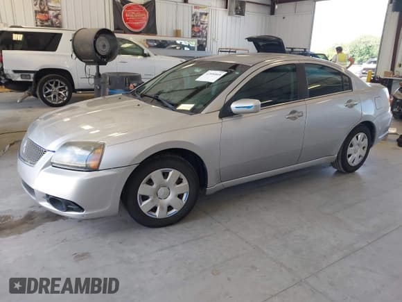 ✅ 2011 Mitsubishi Galant ES • VIN: 4A32B3FFXBE030982 • Lot: 42890868. Listed on IAAI with 197,450 mi. Free auction sales archive from the USA and detailed vehicle history report at DreamBid. Image 2.
