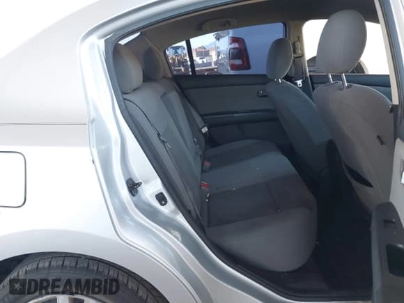 ✅ 2012 Nissan Sentra S • VIN: 3N1AB6APXCL718338 • Lot: 43842650. Listed on IAAI with 134,824 mi. Free auction sales archive from the USA and detailed vehicle history report at DreamBid. Image 8.