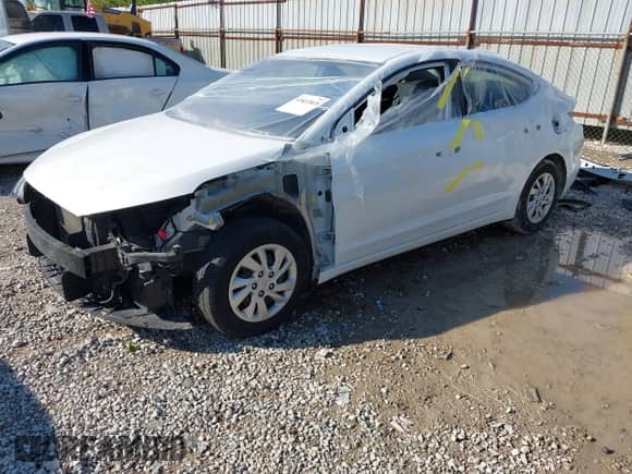 2019 Hyundai Elantra SE z VIN 5NPD74LF3KH415341, wystawiony jako IAAI lot #43413818 z przebiegiem 106 025 mil mil oraz . Historia ofert i sprzedaży dostępna na DreamBid. Obrazek 2.