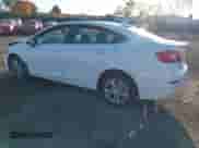 2018 Chevrolet Cruze LT with VIN 1G1BE5SM2J7101484, listed as a IAAI auction lot 43518652 with 72,023 mi miles and . Bid and sale history available at DreamBid. Image 3.