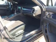 ✅ 2013 Porsche Panamera • VIN: WP0AA2A74DL016909 • Lot: 42899849. Wystawiony na IAAI z przebiegiem 90 989 mil. Bezpłatny archiwum sprzedaży aukcyjnych z USA i szczegółowy raport historii pojazdu na DreamBid. Zdjęcie 5.