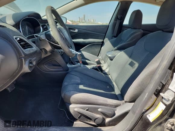 ✅ 2016 Dodge Dart SXT • VIN: 1C3CDFBBXGD593232 • Лот: 82460075. Опубликован ранее на Copart с пробегом 145 692 миль. Бесплатный доступ к архиву аукционных продаж из США и подробный отчёт об истории автомобиля на DreamBid. Изображение 7.