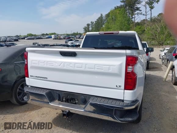 ✅ 2023 Chevrolet Silverado 1500 LT • VIN: 1GCUDDED4PZ323367 • Lot: 42051630. Listed on IAAI with 38,344 mi. Free auction sales archive from the USA and detailed vehicle history report at DreamBid. Image 16.
