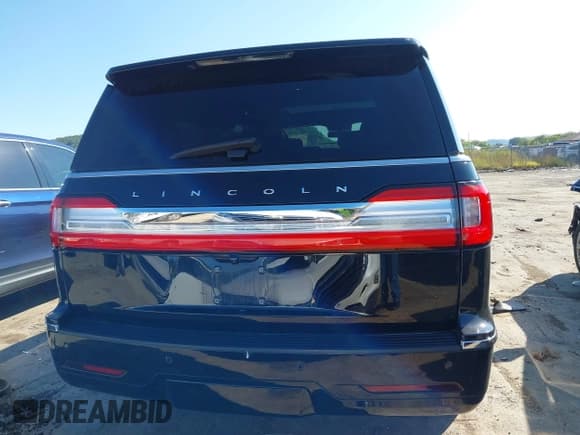 ✅ 2020 Lincoln Navigator Reserve • VIN: 5LMJJ3LT3LEL23869 • Лот: 43135913. Опубликован ранее на IAAI с пробегом 35 793 миль. Бесплатный доступ к архиву аукционных продаж из США и подробный отчёт об истории автомобиля на DreamBid. Изображение 17.