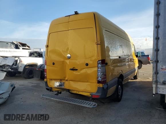 ✅ 2014 Freightliner Sprinter • VIN: WDYPE8DB6E5848909 • Lot: 82873464. Wystawiony na Copart z przebiegiem Nie podano. Bezpłatny archiwum sprzedaży aukcyjnych z USA i szczegółowy raport historii pojazdu na DreamBid. Zdjęcie 3.