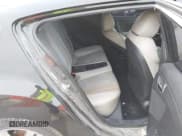 ✅ 2013 Hyundai Veloster w/Black Int • VIN: KMHTC6ADXDU149793 • Lot: 41537953. Wystawiony na IAAI z przebiegiem 117 635 mil. Bezpłatny archiwum sprzedaży aukcyjnych z USA i szczegółowy raport historii pojazdu na DreamBid. Zdjęcie 8.