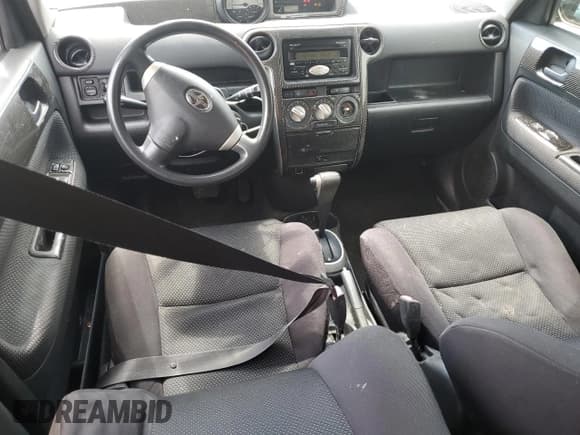 ✅ 2005 Scion xB • VIN: JTLKT324850177473 • Lot: 66082155. Wystawiony na Copart z przebiegiem 174 943 mil. Bezpłatny archiwum sprzedaży aukcyjnych z USA i szczegółowy raport historii pojazdu na DreamBid. Zdjęcie 8.