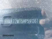 ✅ 2017 Nissan Rogue SV • VIN: KNMAT2MT5HP591361 • Lot: 42304098. Wystawiony na IAAI z przebiegiem 82 380 mil. Bezpłatny archiwum sprzedaży aukcyjnych z USA i szczegółowy raport historii pojazdu na DreamBid. Zdjęcie 9.