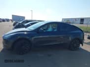 ✅ 2024 Tesla Model Y Performance • VIN: 7SAYGDEF8RF020386 • Lot: 42668591. Wystawiony na IAAI z przebiegiem 33 393 mil. Bezpłatny archiwum sprzedaży aukcyjnych z USA i szczegółowy raport historii pojazdu na DreamBid. Zdjęcie 14.