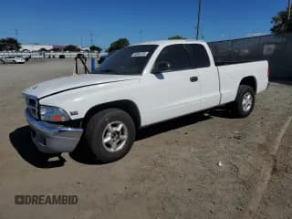 ✅ 2000 Dodge Dakota Sport • VIN: 1B7GL22N5YS544651 • Lot: 84993785. Wystawiony na Copart z przebiegiem 137 008 mil. Bezpłatny archiwum sprzedaży aukcyjnych z USA i szczegółowy raport historii pojazdu na DreamBid. Zdjęcie 1.