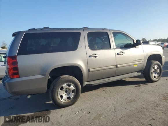 ✅ 2012 Chevrolet Suburban LT • VIN: 1GNSCJE05CR257547 • Lot: 76461984. Wystawiony na Copart z przebiegiem 217 382 mil. Bezpłatny archiwum sprzedaży aukcyjnych z USA i szczegółowy raport historii pojazdu na DreamBid. Zdjęcie 3.