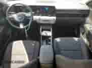 2024 Hyundai Kona SEL с VIN KM8HC3AB1RU093236, выставлен на аукционе Copart как лот 66651275 с пробегом 29 994 миль миль и Списание • Salvage title. История ставок и продаж доступна на DreamBid. Изображение 8.