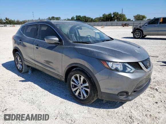 ✅ 2019 Nissan Rogue SV • VIN: JN1BJ1CP6KW216653 • Lot: 86519945. Wystawiony na Copart z przebiegiem 44 704 mil. Bezpłatny archiwum sprzedaży aukcyjnych z USA i szczegółowy raport historii pojazdu na DreamBid. Zdjęcie 4.