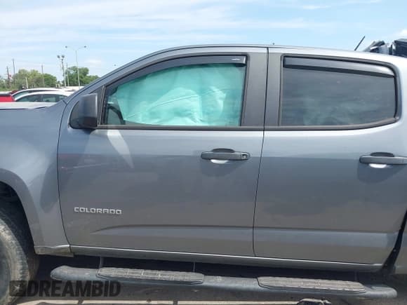 ✅ 2018 Chevrolet Colorado 2WD Work Truck • VIN: 1GCGSBEAXJ1294282 • Lot: 42041416. Listed on IAAI with 57,191 mi. Free auction sales archive from the USA and detailed vehicle history report at DreamBid. Image 14.