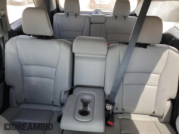 ✅ 2020 Honda Pilot EX-L • VIN: 5FNYF6H5XLB061835 • Lot: 63317595. Listed on Copart with 99,611 mi. Free auction sales archive from the USA and detailed vehicle history report at DreamBid. Image 10.