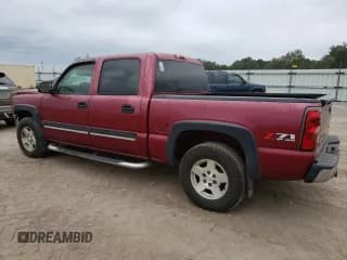 ✅ 2005 Chevrolet Silverado 1500 Z71 • VIN: 2GCEK13T151137889 • Лот: 76465784. Опубликован ранее на Copart с пробегом 303 991 миль. Бесплатный доступ к архиву аукционных продаж из США и подробный отчёт об истории автомобиля на DreamBid. Изображение 2.