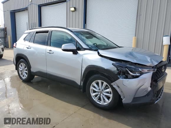 ✅ 2024 Toyota Corolla Cross LE • VIN: 7MUCAAAG0RV106699 • Lot: 84961805. Listed on Copart with 6,627 mi. Free auction sales archive from the USA and detailed vehicle history report at DreamBid. Image 4.