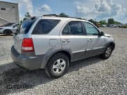✅ 2004 Kia Sorento LX • VIN: KNDJC733545230913 • Лот: 64756845. Опубликован ранее на Copart с пробегом 58 498 миль. Бесплатный доступ к архиву аукционных продаж из США и подробный отчёт об истории автомобиля на DreamBid. Изображение 3.