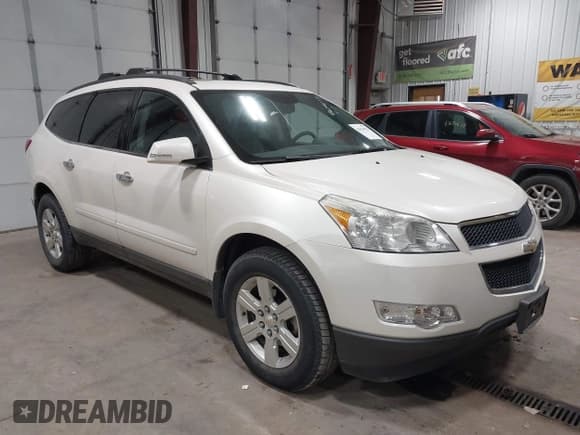 ✅ 2011 Chevrolet Traverse 2LT • VIN: 1GNKVJED0BJ274637 • Lot: 43624023. Wystawiony na IAAI z przebiegiem 130 775 mil. Bezpłatny archiwum sprzedaży aukcyjnych z USA i szczegółowy raport historii pojazdu na DreamBid. Zdjęcie 1.