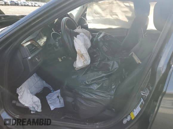 ✅ 2013 BMW 3 Series 328i • VIN: WBA3A5C51DF355094 • Lot: 82603435. Wystawiony na Copart z przebiegiem Nie podano. Bezpłatny archiwum sprzedaży aukcyjnych z USA i szczegółowy raport historii pojazdu na DreamBid. Zdjęcie 7.