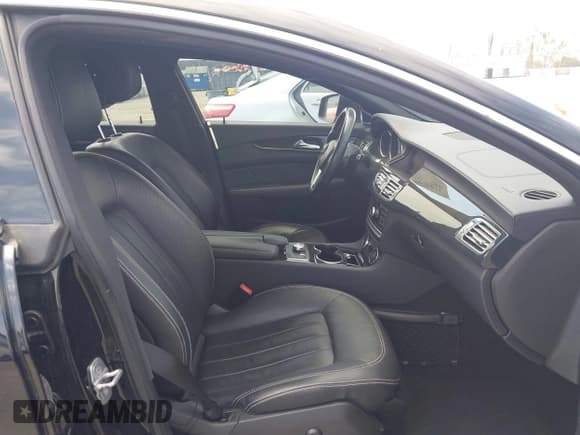 ✅ 2013 Mercedes-Benz CLS 550 • VIN: WDDLJ7DB0DA067234 • Lot: 42515448. Listed on IAAI with 91,575 mi. Free auction sales archive from the USA and detailed vehicle history report at DreamBid. Image 5.