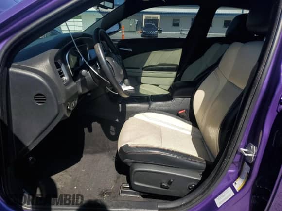 2016 Dodge Charger SXT with VIN 2C3CDXHG4GH147007, listed as a Copart auction lot 84938275 with 124,265 mi miles and Salvage title. Bid and sale history available at DreamBid. Image 7.