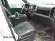 2022 Ram 1500 Tradesman z VIN 1C6SRFNT0NN416927, wystawiony jako IAAI lot #42019996 z przebiegiem 91 025 mil mil oraz . Historia ofert i sprzedaży dostępna na DreamBid. Obrazek 5.