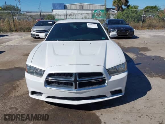 2014 Dodge Charger SE z VIN 2C3CDXBGXEH192877, wystawiony jako IAAI lot #43593648 z przebiegiem 232 537 mil mil oraz . Historia ofert i sprzedaży dostępna na DreamBid. Obrazek 12.