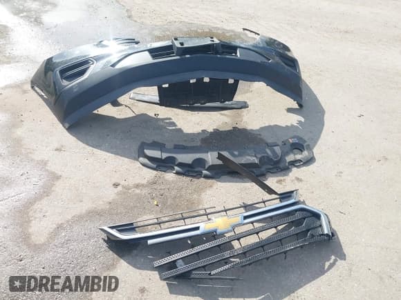 ✅ 2019 Chevrolet Traverse LS • VIN: 1GNEVFKW0KJ162114 • Lot: 43371734. Wystawiony na IAAI z przebiegiem 114 863 mil. Bezpłatny archiwum sprzedaży aukcyjnych z USA i szczegółowy raport historii pojazdu na DreamBid. Zdjęcie 12.