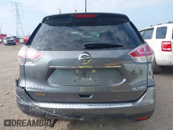 ✅ 2016 Nissan Rogue SL • VIN: 5N1AT2MV7GC823400 • Lot: 42989250. Wystawiony na IAAI z przebiegiem 121 224 mil. Bezpłatny archiwum sprzedaży aukcyjnych z USA i szczegółowy raport historii pojazdu na DreamBid. Zdjęcie 16.