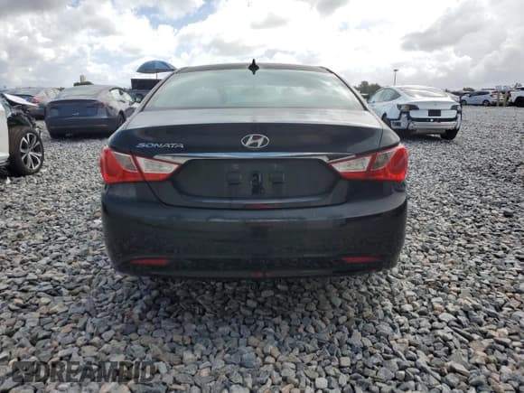 ✅ 2012 Hyundai Sonata GLS • VIN: 5NPEB4AC5CH404015 • Lot: 85131995. Wystawiony na Copart z przebiegiem 85 041 mil. Bezpłatny archiwum sprzedaży aukcyjnych z USA i szczegółowy raport historii pojazdu na DreamBid. Zdjęcie 6.