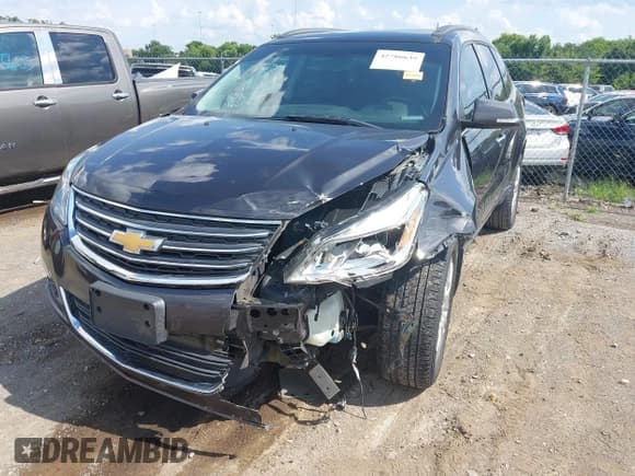 ✅ 2016 Chevrolet Traverse LT • VIN: 1GNKVGKD1GJ165005 • Lot: 42786635. Wystawiony na IAAI z przebiegiem 186 315 mil. Bezpłatny archiwum sprzedaży aukcyjnych z USA i szczegółowy raport historii pojazdu na DreamBid. Zdjęcie 6.