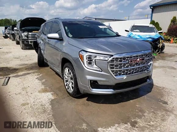 ✅ 2023 GMC Terrain Denali • VIN: 3GKALXEGXPL143873 • Lot: 71802095. Wystawiony na Copart z przebiegiem 67 945 mil. Bezpłatny archiwum sprzedaży aukcyjnych z USA i szczegółowy raport historii pojazdu na DreamBid. Zdjęcie 14.