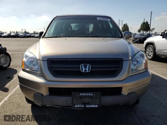 ✅ 2005 Honda Pilot EX-L • VIN: 5FNYF18525B048230 • Lot: 82690095. Listed on Copart with 175,286 mi. Free auction sales archive from the USA and detailed vehicle history report at DreamBid. Image 5.
