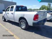 ✅ 2019 Ram 1500 Express • VIN: 1C6RR7FG6KS655224 • Lot: 42380093. Wystawiony na IAAI z przebiegiem 96 054 mil. Bezpłatny archiwum sprzedaży aukcyjnych z USA i szczegółowy raport historii pojazdu na DreamBid. Zdjęcie 3.