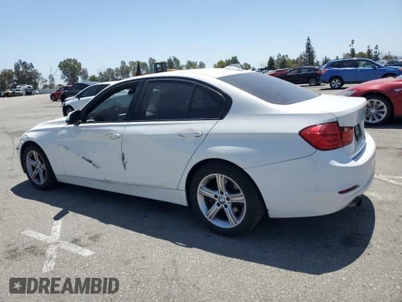 ✅ 2013 BMW 3 Series 328i • VIN: WBA3C1C56DF436269 • Lot: 57311725. Listed on Copart with 139,482 mi. Free auction sales archive from the USA and detailed vehicle history report at DreamBid. Image 2.