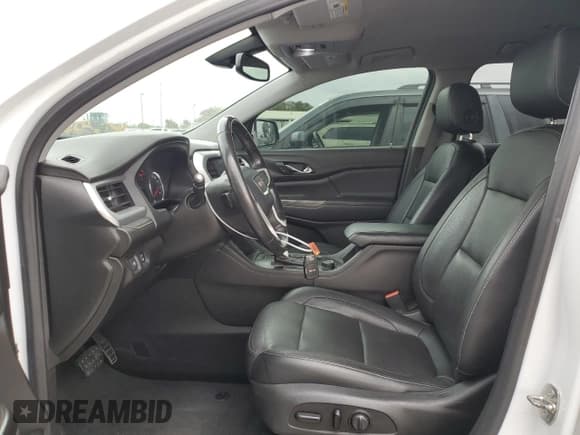 ✅ 2019 GMC Acadia SLT • VIN: 1GKKNULS8KZ260504 • Lot: 84431485. Listed on Copart with 117,873 mi. Free auction sales archive from the USA and detailed vehicle history report at DreamBid. Image 7.