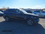 ✅ 2020 Mercedes-Benz GLC 300 • VIN: WDC0G8EB3LF715726 • Lot: 43585731. Wystawiony na IAAI z przebiegiem 127 276 mil. Bezpłatny archiwum sprzedaży aukcyjnych z USA i szczegółowy raport historii pojazdu na DreamBid. Zdjęcie 1.