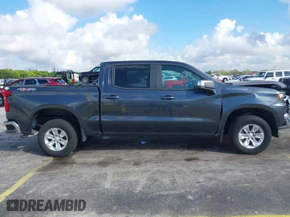 ✅ 2021 Chevrolet Silverado 1500 LT • VIN: 1GCUYDEDXMZ241627 • Lot: 35271820. Listed on IAAI with 26,983 mi. Free auction sales archive from the USA and detailed vehicle history report at DreamBid. Image 13.