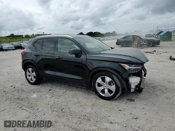 ✅ 2019 Volvo XC40 Momentum • VIN: YV4162UK2K2155020 • Лот: 91381845. Опубликован ранее на Copart с пробегом 55 824 миль. Бесплатный доступ к архиву аукционных продаж из США и подробный отчёт об истории автомобиля на DreamBid. Изображение 15.