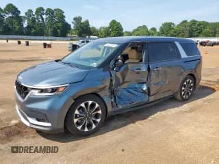 ✅ 2024 Kia Carnival EX • VIN: KNDNC5H30R6353390 • Лот: 66830665. Опубликован ранее на Copart с пробегом 31 539 миль. Бесплатный доступ к архиву аукционных продаж из США и подробный отчёт об истории автомобиля на DreamBid. Изображение 1.