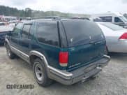 ✅ 1998 Chevrolet Blazer LS • VIN: 1GNCS13W4W2214149 • Lot: 41960319. Wystawiony na IAAI z przebiegiem 180 251 mil. Bezpłatny archiwum sprzedaży aukcyjnych z USA i szczegółowy raport historii pojazdu na DreamBid. Zdjęcie 3.