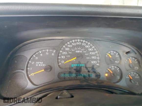 ✅ 2005 GMC Sierra 1500 Work Truck • VIN: 1GTEC14X95Z172492 • Lot: 94523975. Listed on Copart with 218,762 mi. Free auction sales archive from the USA and detailed vehicle history report at DreamBid. Image 9.