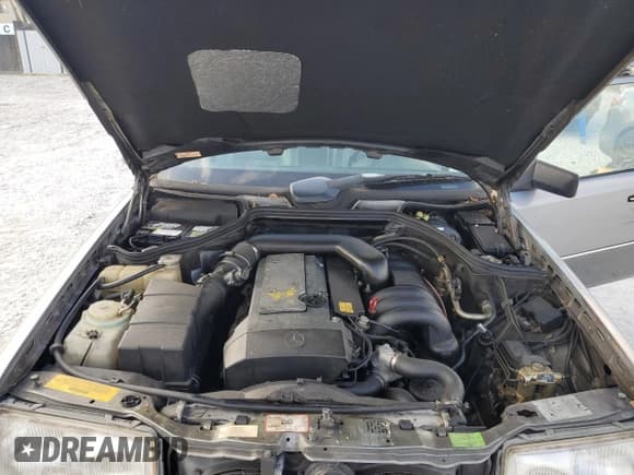 ✅ 1993 Mercedes-Benz E 320 • VIN: WDBEA32E0PB963118 • Lot: 45243905. Wystawiony na Copart z przebiegiem 154 121 mil. Bezpłatny archiwum sprzedaży aukcyjnych z USA i szczegółowy raport historii pojazdu na DreamBid. Zdjęcie 11.